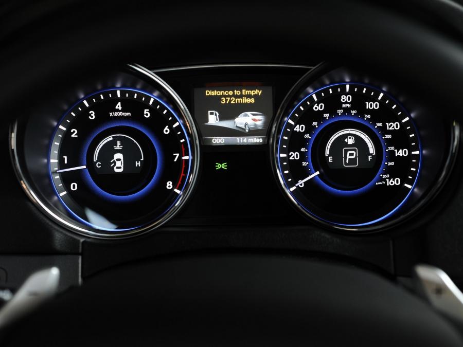  Hyundai Sonata 2013 года  (US) (фото 3 из 11)